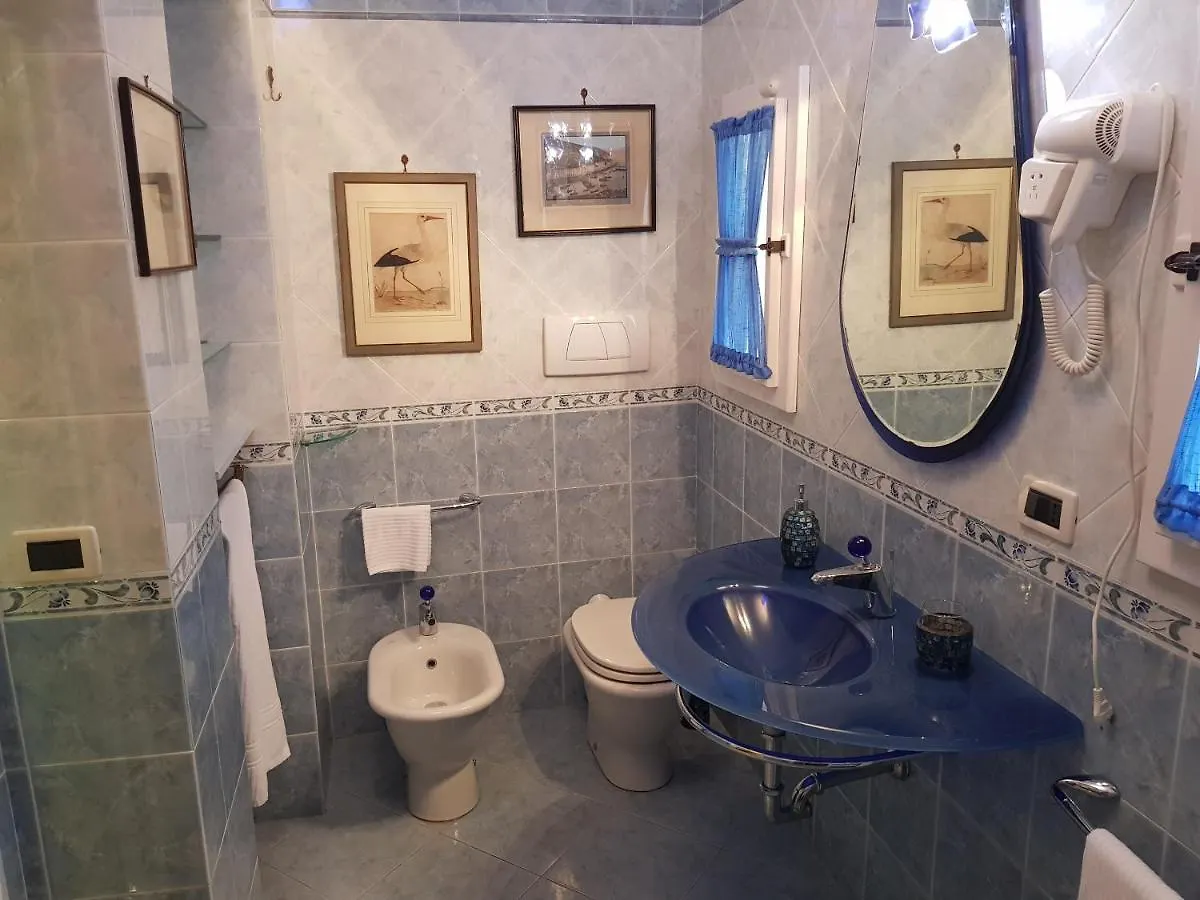 Villa Il Lauro Pisa 3*,  Italy